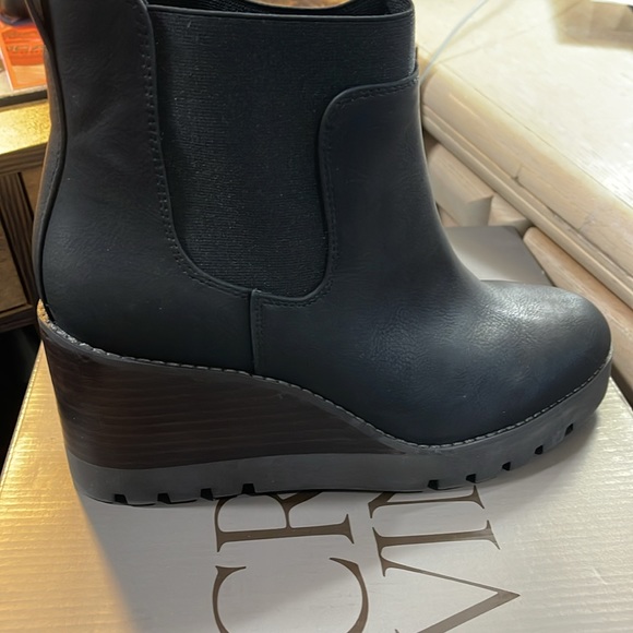 Crown vintage Marleen Chelsea boots - Picture 9 of 12